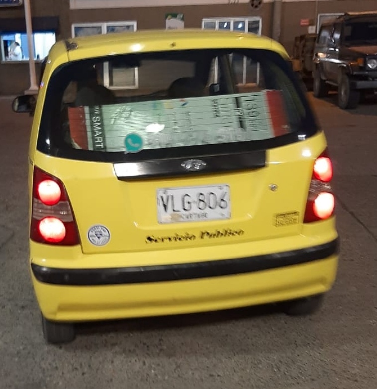 Taxista agrede a una pasajera en Cartago